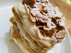 -ROAST coffee & eatery