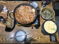 -吴草鸡爪오초닭발韩食堂(融恒盈嘉中心店)