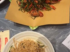 -肥肥虾庄·金牌油焖大虾(杨园滨江时代walk店)