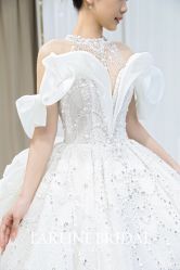 -拉瑞娜LaReine婚纱礼服高级定制
