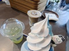 -抱抱地球咖啡馆(国家海洋博物馆店)