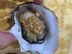 -蚝哥花姐湛江烤生蚝(美丽湾市场店)