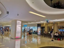 -爱婴室(上海紫荆广场店)