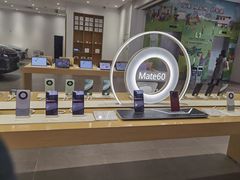 -华为授权体验店(中山公园来福士)