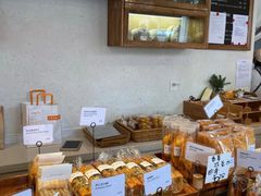 面包甜点陈列柜-那家面包房(珠江路店)