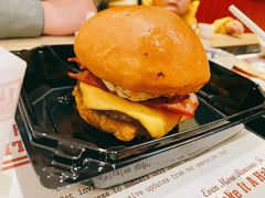 布里欧修特堡-The Habit Burger Grill 哈比特汉堡(爱琴海店)