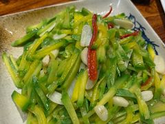 -滇香肴·云南菜蒸汽石锅鱼(云南北路店)