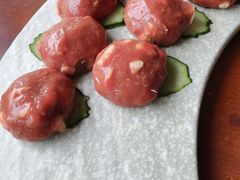 现打牛肉丸-高兴壹锅·潮汕鲜牛肉火锅(良乡梅花庄店)