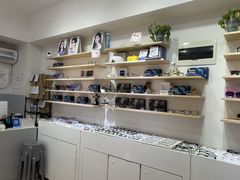 -天空之镜眼镜店蔡司依视路授权店(天通苑店)