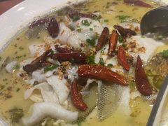 -鱼亨小鲜酸菜鱼(大信店)
