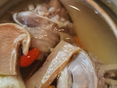 山珍汽锅鸡-泓0871臻选云南菜·味庄