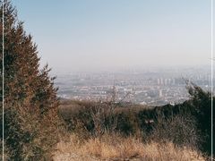 -鬼笑石后山停车场