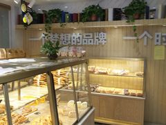 面包甜点陈列柜-麦吉利蛋糕(百米大道店)