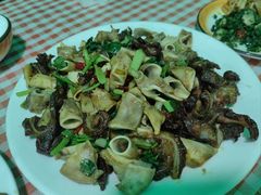 -超越海鲜屋(飞龙物业店)