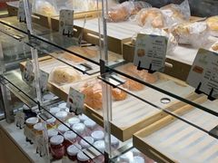 面包甜点陈列柜-花园饼屋·吐司蛋糕面包(星海店)