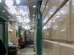 -王朝大酒店徐汇店-地面停车场