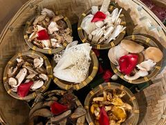 -菌彩云南野生菌火锅(万达广场店)