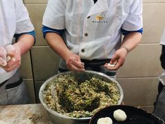 -舒小笼松针小笼包
