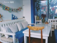 -Anne猫窝咖啡屋