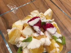 一碗小水果沙拉-必胜客(环球店)