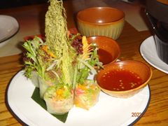 牛油果芒果软脚蟹米纸卷-Lian尚莲越泰料理(IGC天汇店)