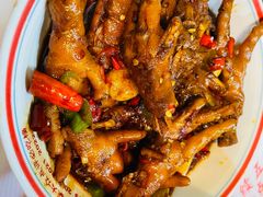 -堂瓦里·33年传统赣菜(第一街区店)