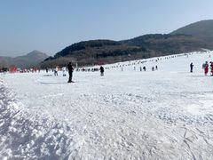 -济南卧虎山滑雪场