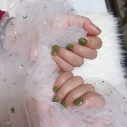 -吉吉靓甲美睫