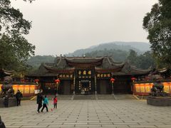 -峨眉山报国寺