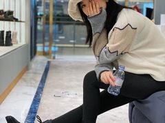 -STUART WEITZMAN(静安嘉里中心店)