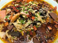 海鲜毛血旺-乡村小镇(新合店)