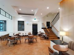 用餐区-星巴克臻选(广州沙面店)