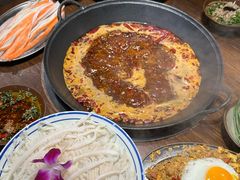 -萍姐火锅·公路夜市(武汉首店)