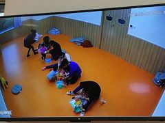 -小门牙好性格托育(北外滩中心)