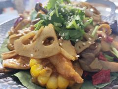 -天天向上素食餐厅(五台山店)