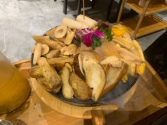-一朵菌·野生菌探索家火锅(南亚店)
