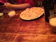 -Helens海伦司小酒馆(王家湾人信汇店)