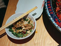 -何师傅美蛙鱼头(汉街店)