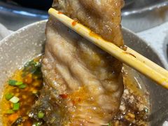 -肖肖酸萝卜鱼火锅(总店)