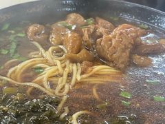 -小龙大肉面馆