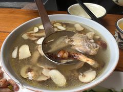 松茸炖鸡-翕庐小苑
