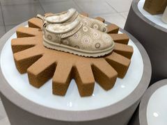 -杭州西湖银泰百货