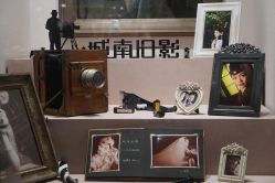 -城南旧影 旗袍全家福摄影写真体验馆