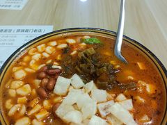 -吴三酸菜麻食酱香面馆(印花布园小区店)