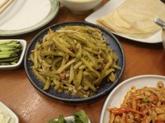 炒酸黄瓜丝儿-老昌春饼(中央大街店)