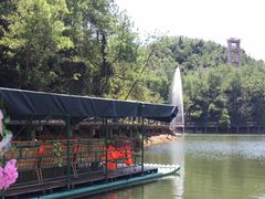 -玻璃桥景区石牛寨