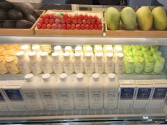 -一只酸奶牛(洪崖洞11楼店)