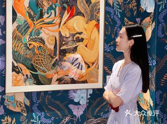 爱马仕合作艺术家重庆首展｜云端上的艺术展