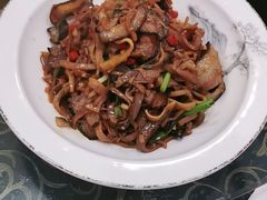 -湖南人家湘菜馆(镇江路店)