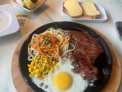 -豪客来牛排(中央花苑店)